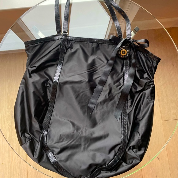 Henri Bendel Large Tote Bag - Picture 1 of 3